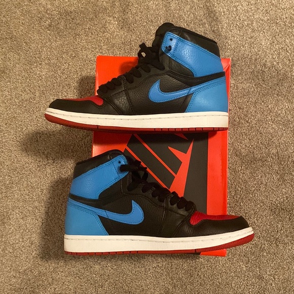 UNC to Chicago Air Jordan 1's Size 1/2